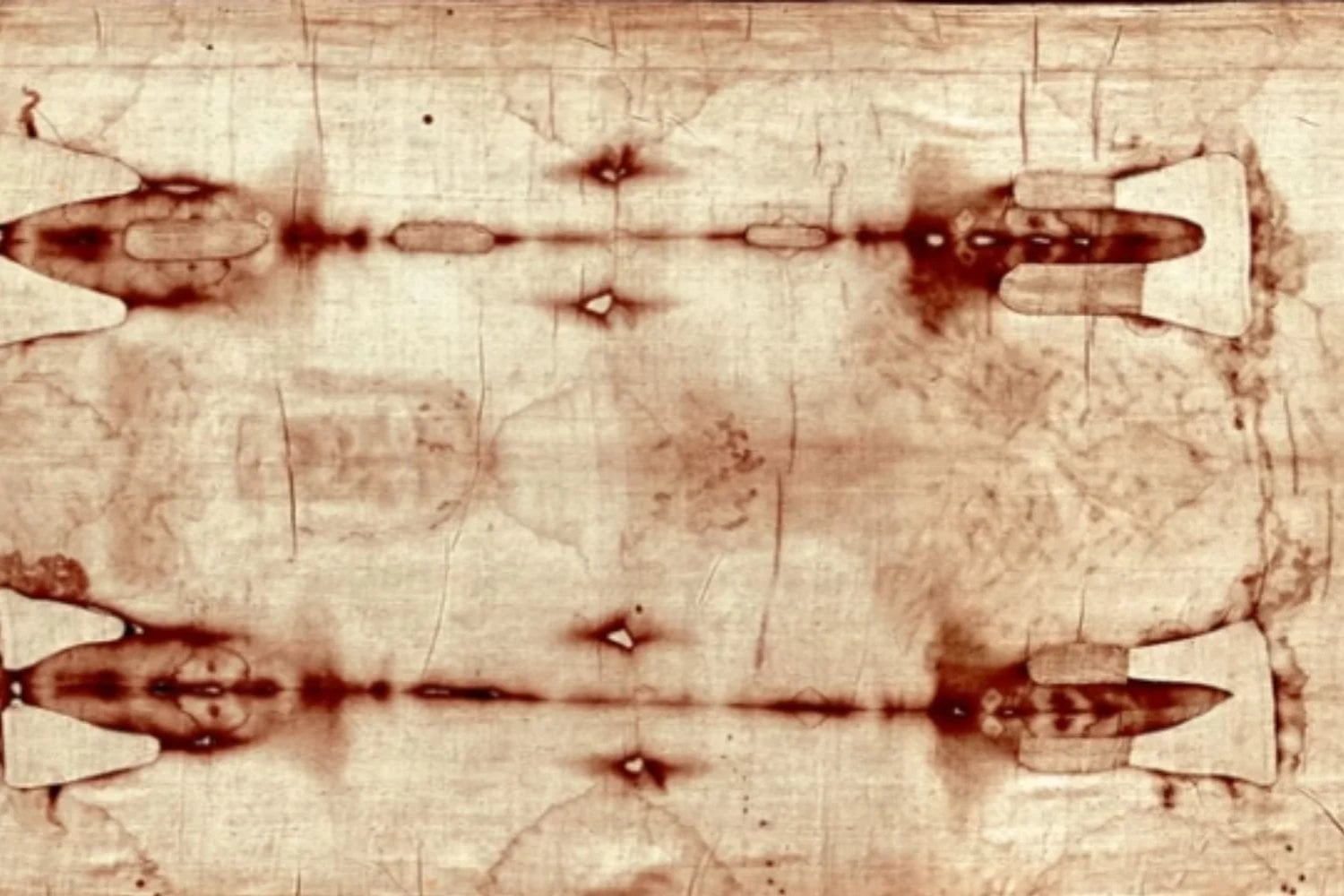 En vísperas de una nueva Semana Santa, la Sábana Santa vuelve a hablar a través del ADN. Nuevos análisis la conectan con Oriente Medio y reabren el viejo debate sobre su verdadero origen