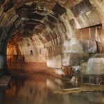 Roma descubre que bajo varios de sus edificios y carreteras hay mucho más que ruinas antiguas. Una red de túneles de al menos 15 kilómetros obliga a vigilar el subsuelo por riesgo de hundimientos y socavones
