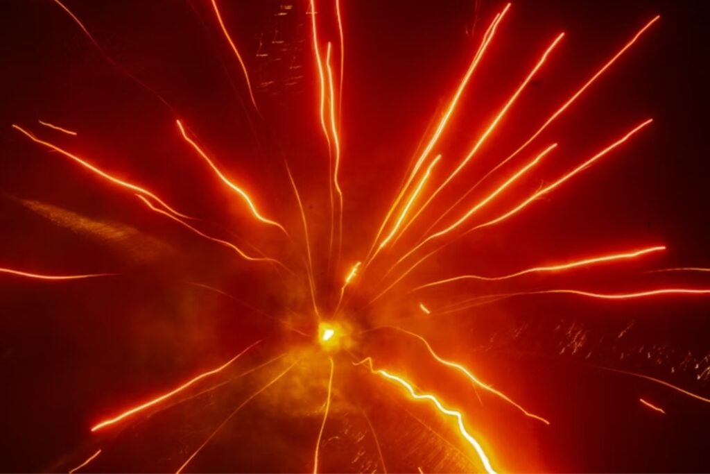 Un satélite de Starlink explotó en órbita y dejó algo más que fragmentos. El incidente vuelve a encender una pregunta incómoda sobre el futuro del espacio cercano a la Tierra