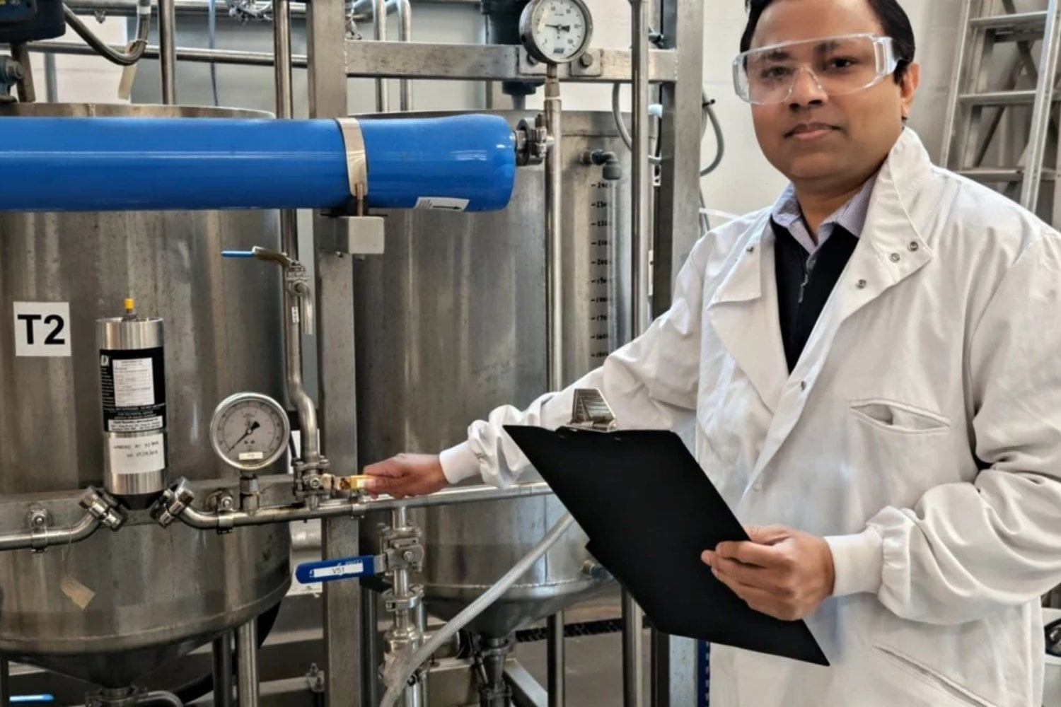 Científicos británicos convierten orina humana en fertilizante con muy poca energía. El avance no solo recicla residuos: también cuestiona cómo alimentamos al planeta