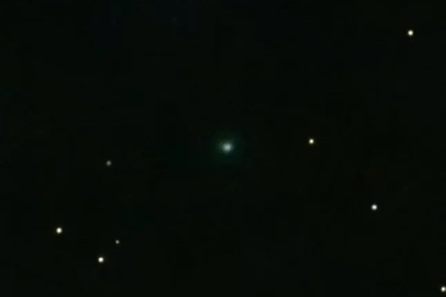 Un cometa descubierto hace apenas semanas está cayendo directamente hacia el Sol y podría protagonizar uno de los espectáculos más raros del cielo. Si sobrevive, MAPS podría volverse visible incluso a plena luz del día