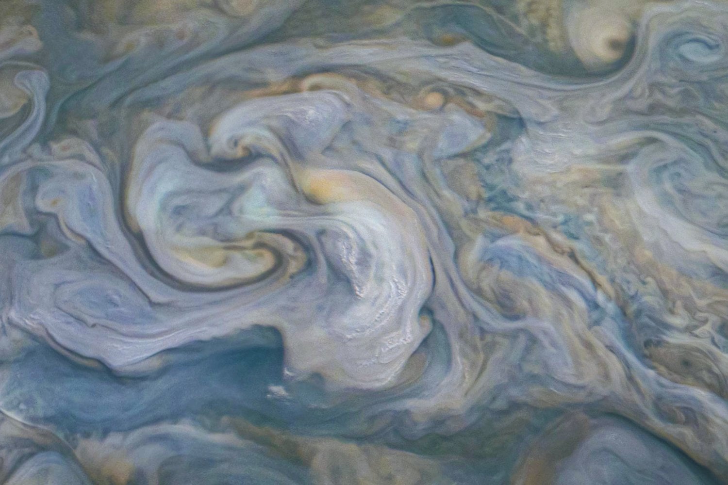 El telescopio Webb observa el “Júpiter” más cercano descubierto fuera del Sistema Solar y encuentra algo inesperado en su atmósfera. Sus extrañas nubes obligan ahora a revisar varios modelos científicos