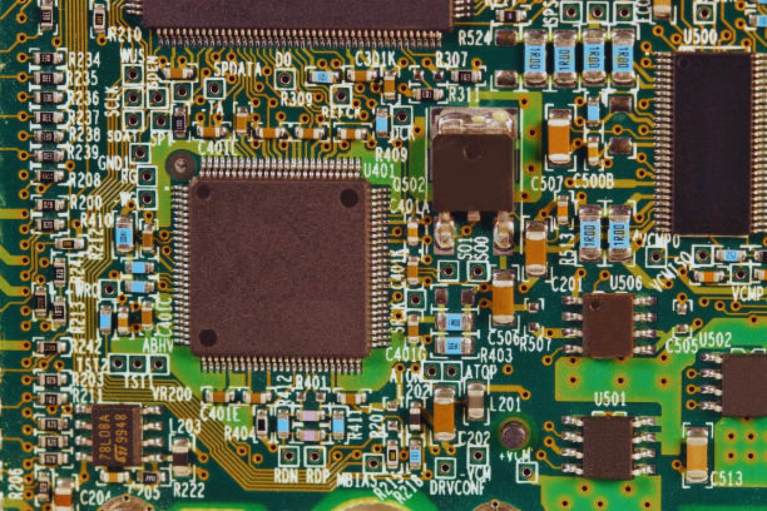 Mucho antes de los ordenadores y del código, una civilización sin escritura desarrolló un sistema capaz de almacenar y organizar datos complejos. Ahora algunos científicos creen que el quipu inca podría ser el primer “software” de la historia