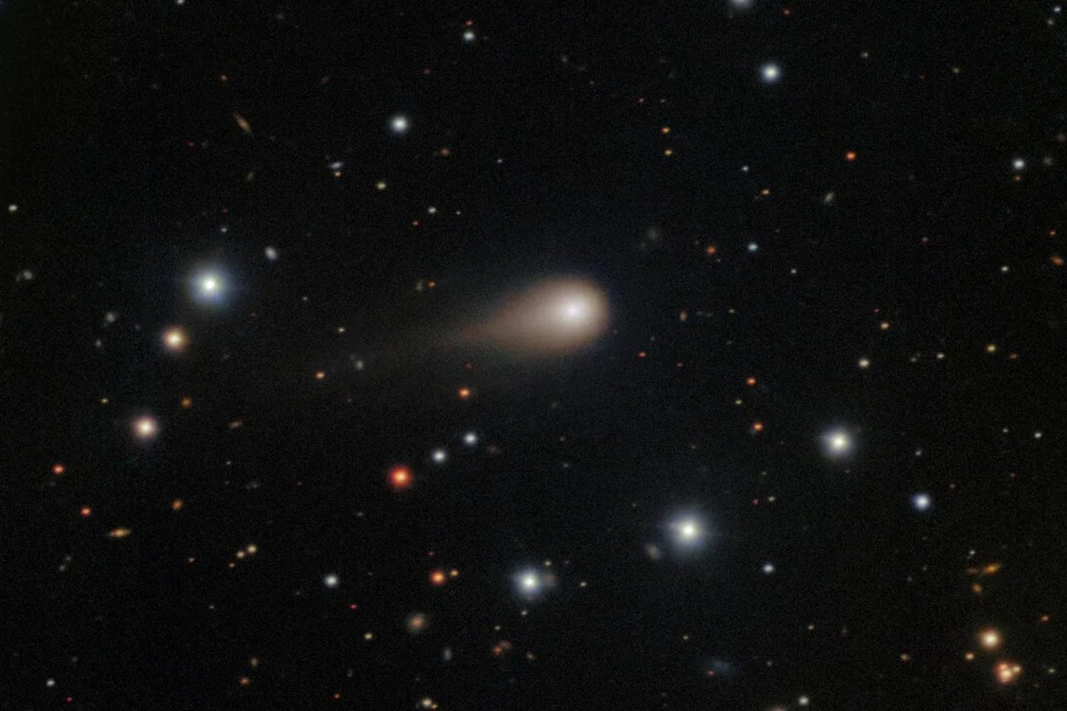 El James Webb encontró en el cometa 3I/ATLAS algo mucho más raro que una órbita extraña. Su composición apunta a un fragmento expulsado de un sistema totalmente helado y antiquísimo hace 12 mil millones de años