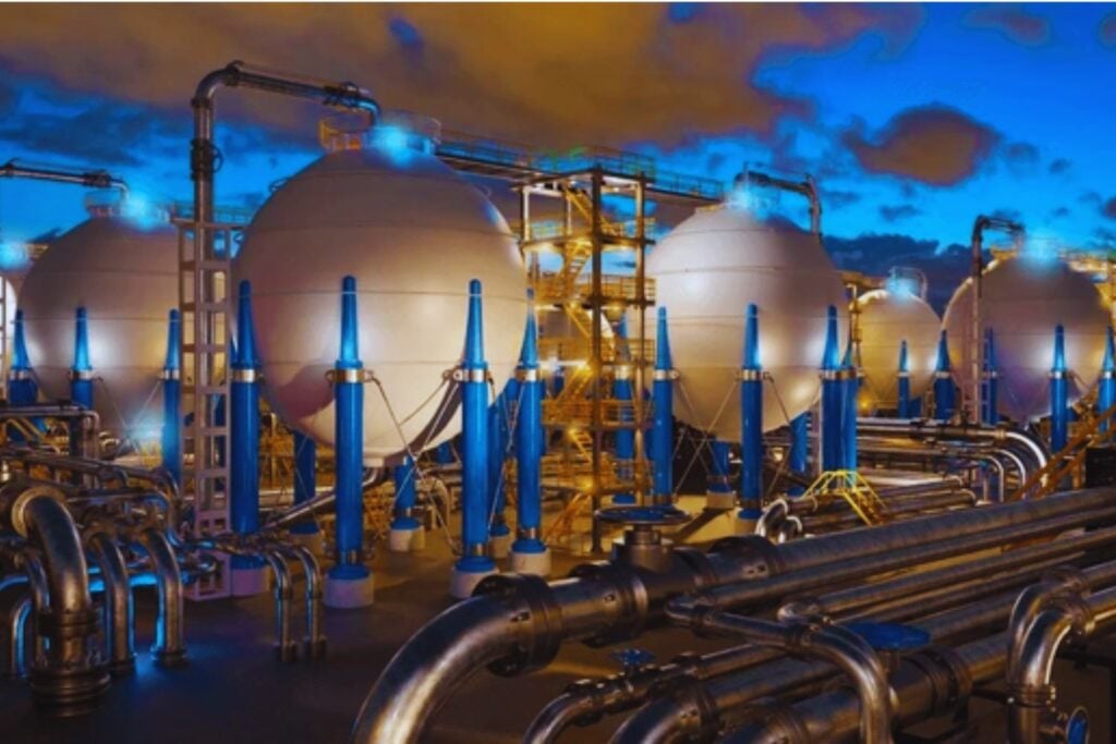 China acaba de activar una “batería subterránea” de hidrógeno a escala industrial usando cavernas de sal. No es solo un proyecto energético: es una forma de resolver uno de los mayores problemas de las renovables