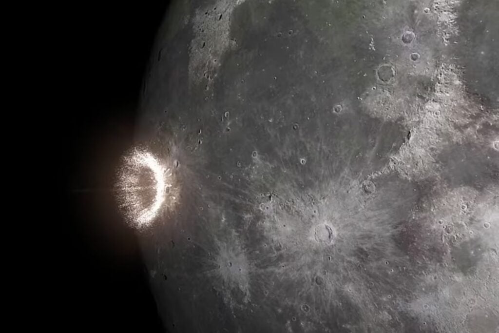 La defensa planetaria acaba de proponer una idea mucho más extraña que volar asteroides por los aires. Un nuevo estudio plantea desviarlos con un gran imán espacial alimentado por un reactor nuclear