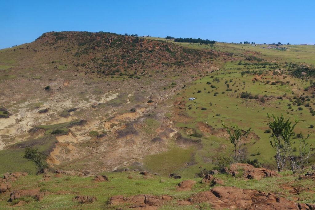 Los primeros humanos ya regresaban una y otra vez al mismo lugar para extraer piedra hace 220.000 años. El hallazgo en Sudáfrica cambia lo que creíamos sobre su capacidad de planificación