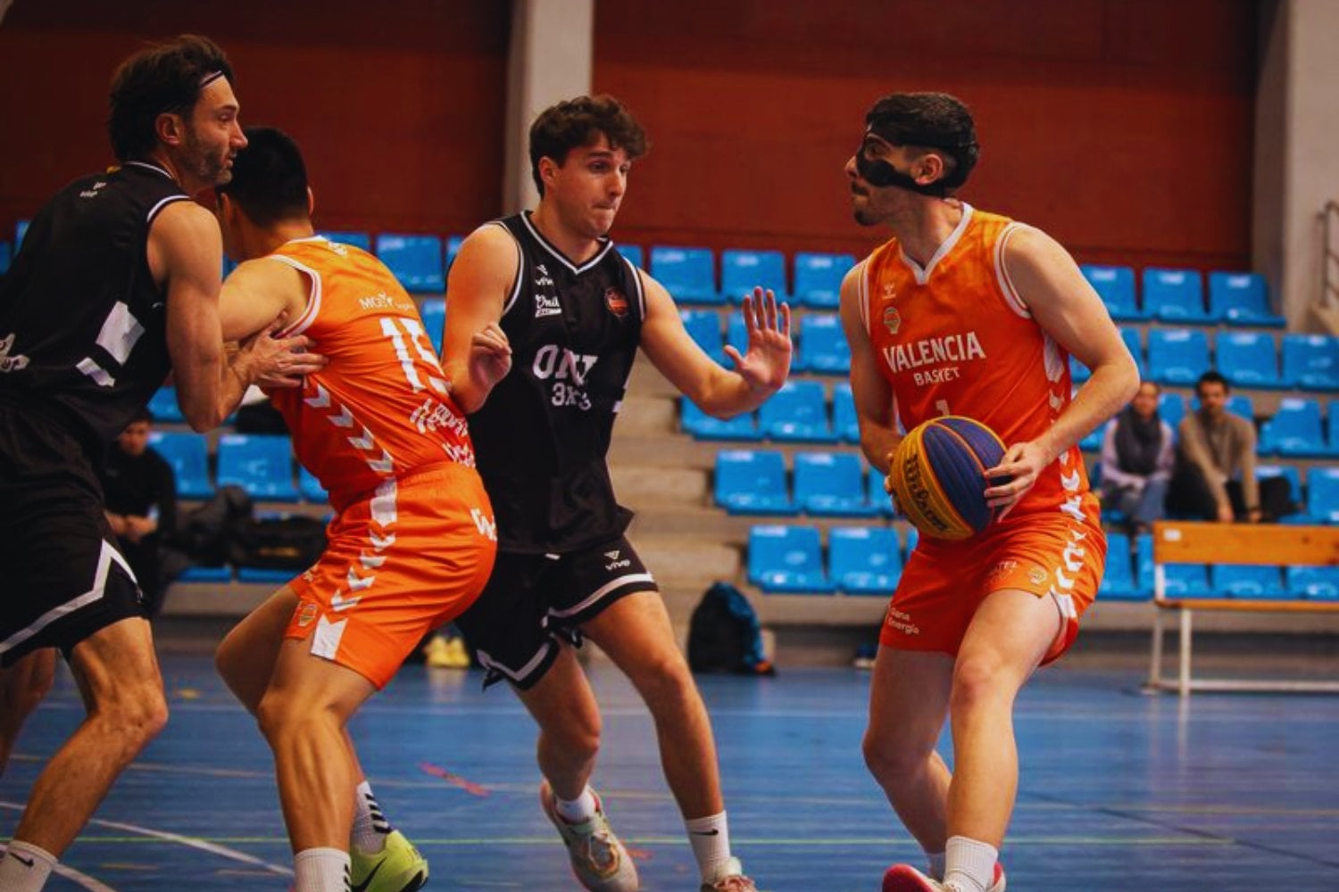 El deporte está entrando en una fase donde el mando y el cuerpo pesan lo mismo. La World Phygital Community, gran responsable de ello, cree que ya no hablamos de una tendencia, sino del nacimiento de una nueva disciplina global