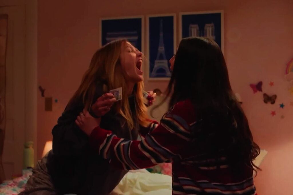 Compartir habitación parecía fácil… hasta que todo empezó a cambiar