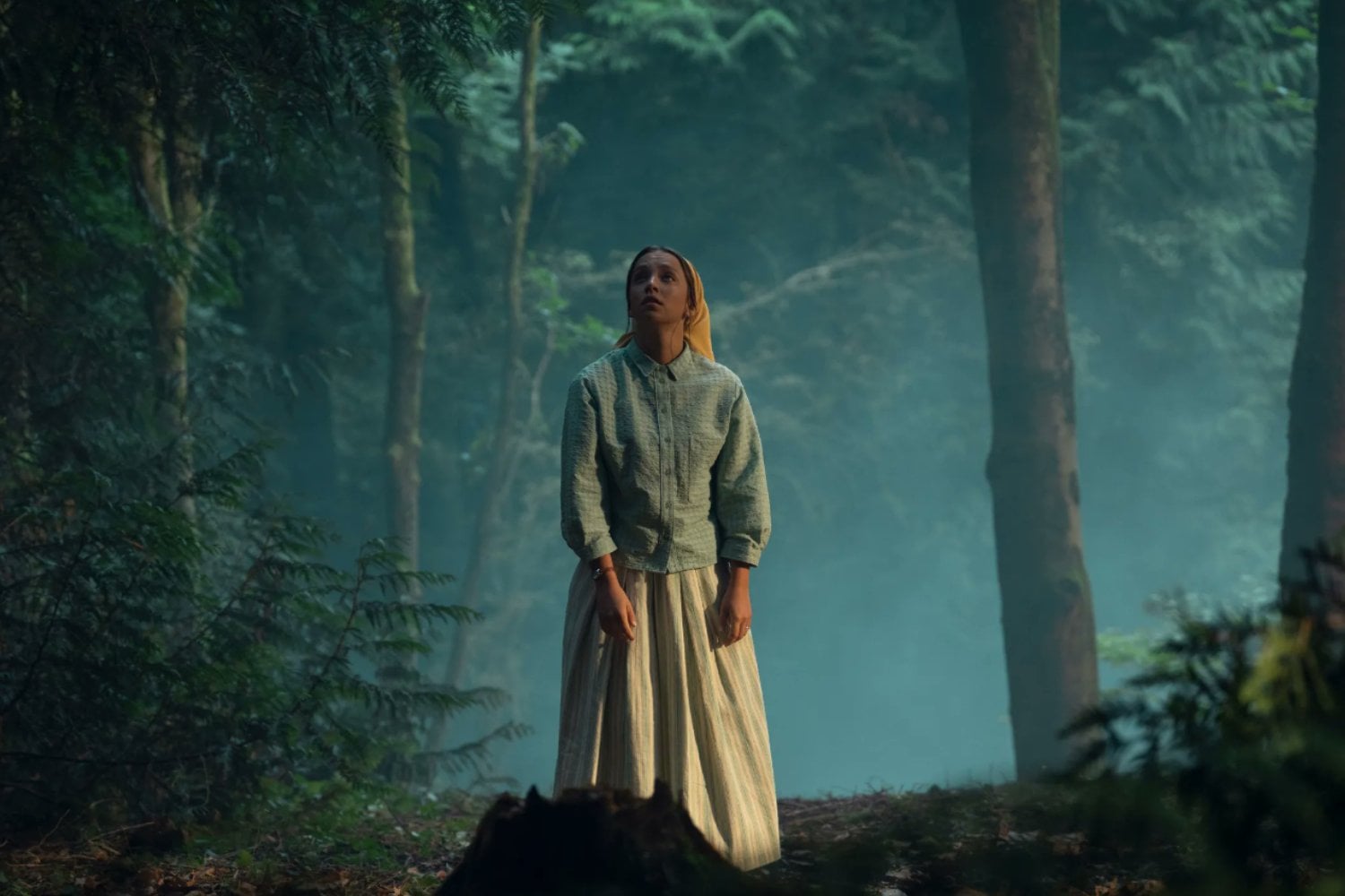 Una comunidad cerrada, un extraño y una duda peligrosa: la miniserie que incomoda y arrasa en Netflix