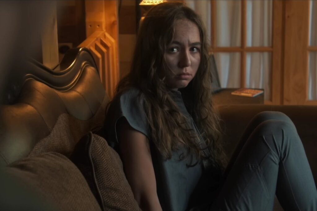 Nadie puede explicar lo que pasa cuando aparece: el thriller que deja más preguntas que respuestas