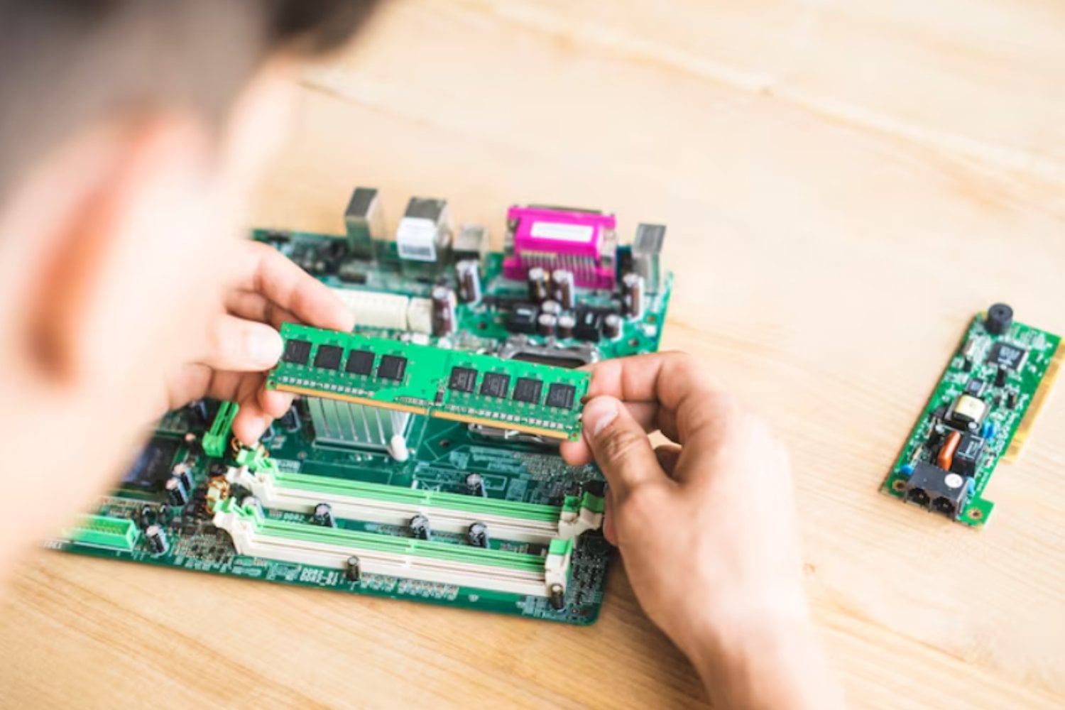 El pasado vuelve por necesidad: la crisis de la RAM empuja a una solución inesperada