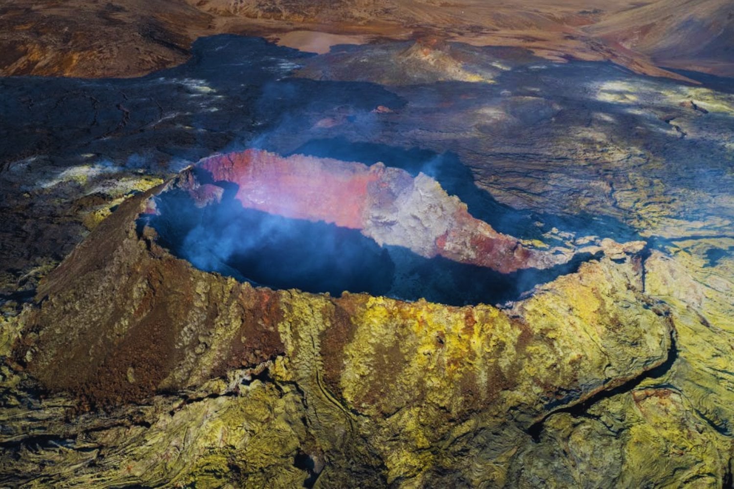 Los científicos pensaban que ya conocían las estructuras volcánicas más extremas de la Tierra. Entonces apareció una cicatriz submarina gigantesca oculta bajo el Pacífico filipino