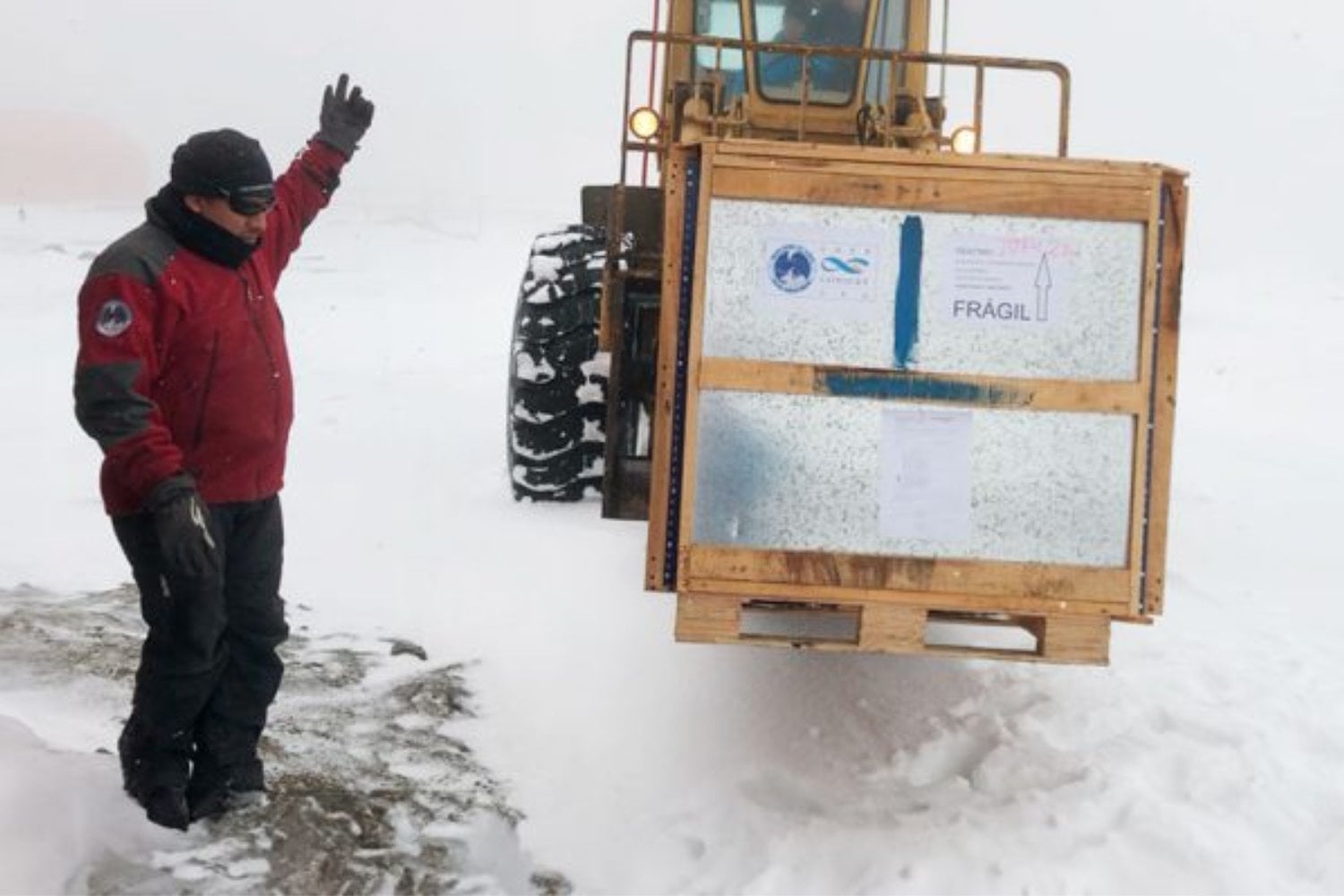 En la Antártida detectaron un fenómeno invisible que podría estar influyendo en el clima global. Un experimento argentino logra medir cómo los rayos cósmicos afectan la atmósfera terrestre