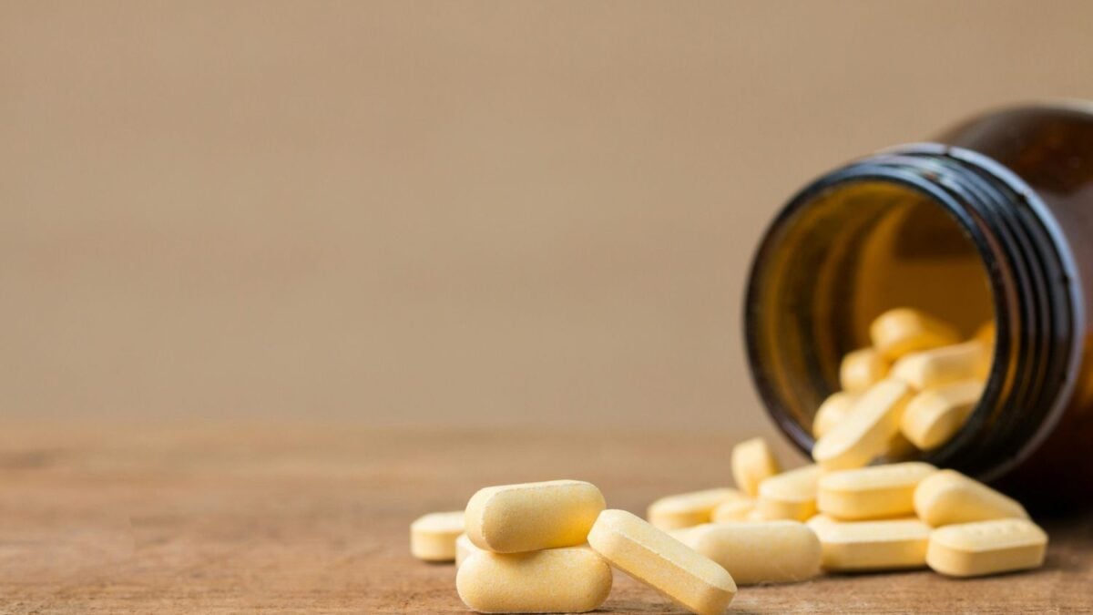 Científicos descubren que la vitamina B2 podría ayudar a ciertos tumores a resistir su destrucción natural