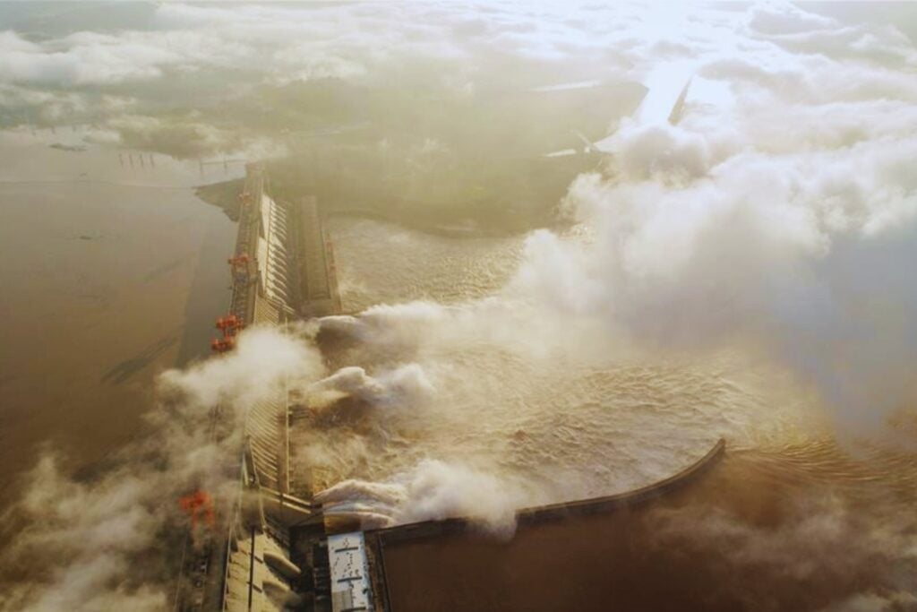 La NASA calculó que el llenado de la gigantesca Presa de las Tres Gargantas en China puede ralentizar ligeramente la rotación de la Tierra. El efecto es mínimo, pero revela hasta qué punto la actividad humana ya altera el planeta