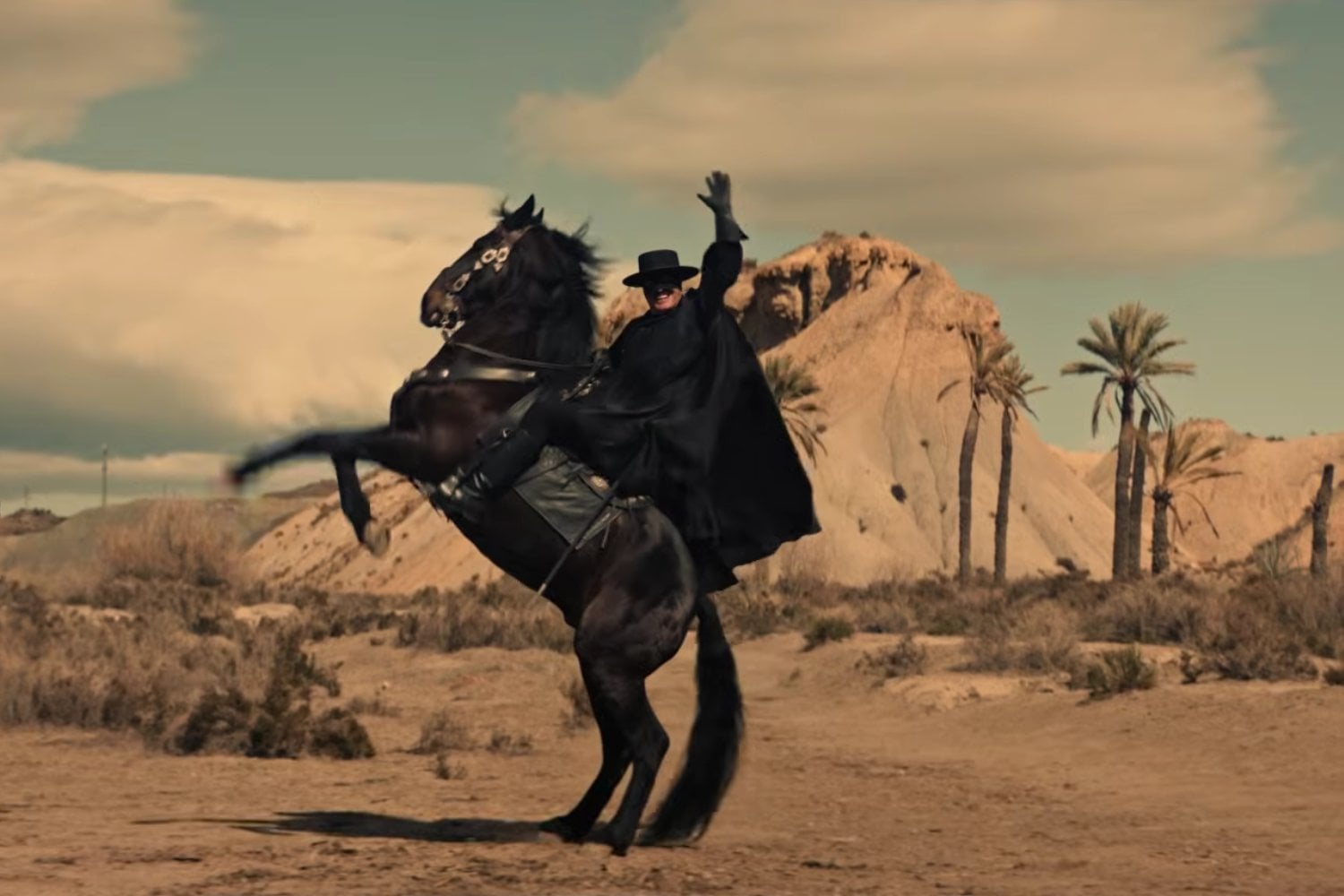 El nuevo Zorro rompe todo: su regreso ya está dividiendo a los fans
