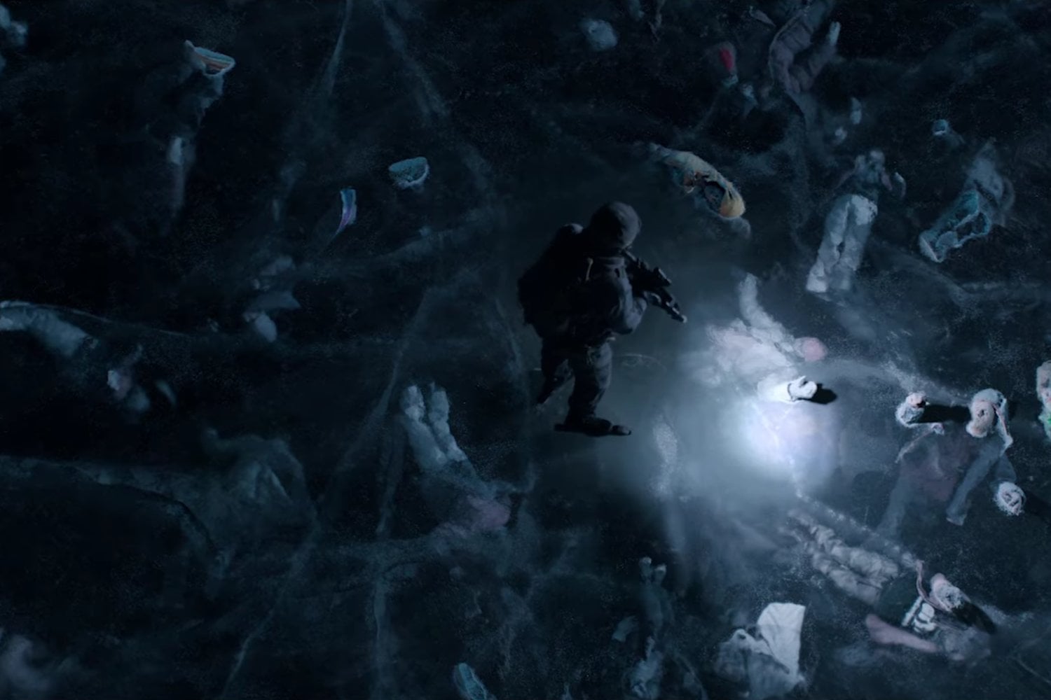 El thriller de Netflix donde el frío mata más que las balas y nadie puede escapar