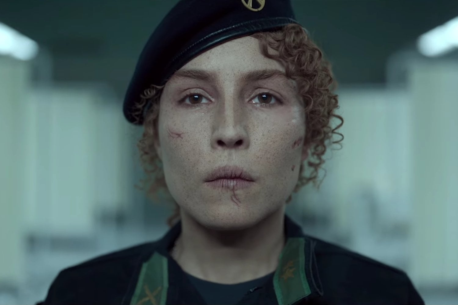 El thriller de Netflix donde el frío mata más que las balas y nadie puede escapar
