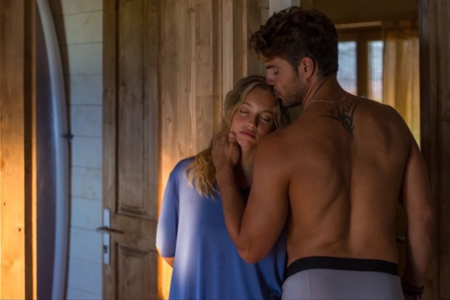 El romance que nació del dolor ahora llega al cine dispuesto a emocionar a toda una generación