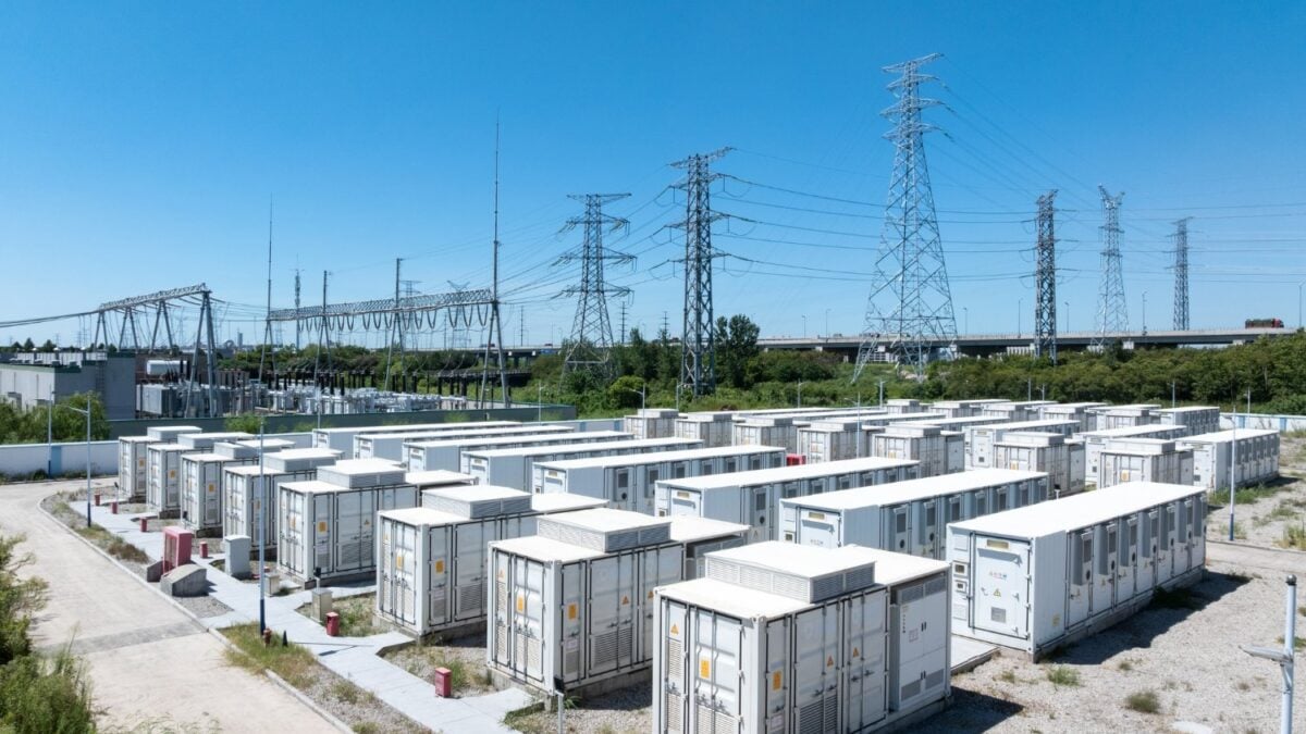 La empresa china CATL inaugura el mayor centro de pruebas de baterías del mundo: 10 hectáreas, 440 millones de dólares y capacidad para simular incendios, explosiones y temperaturas de -50°C