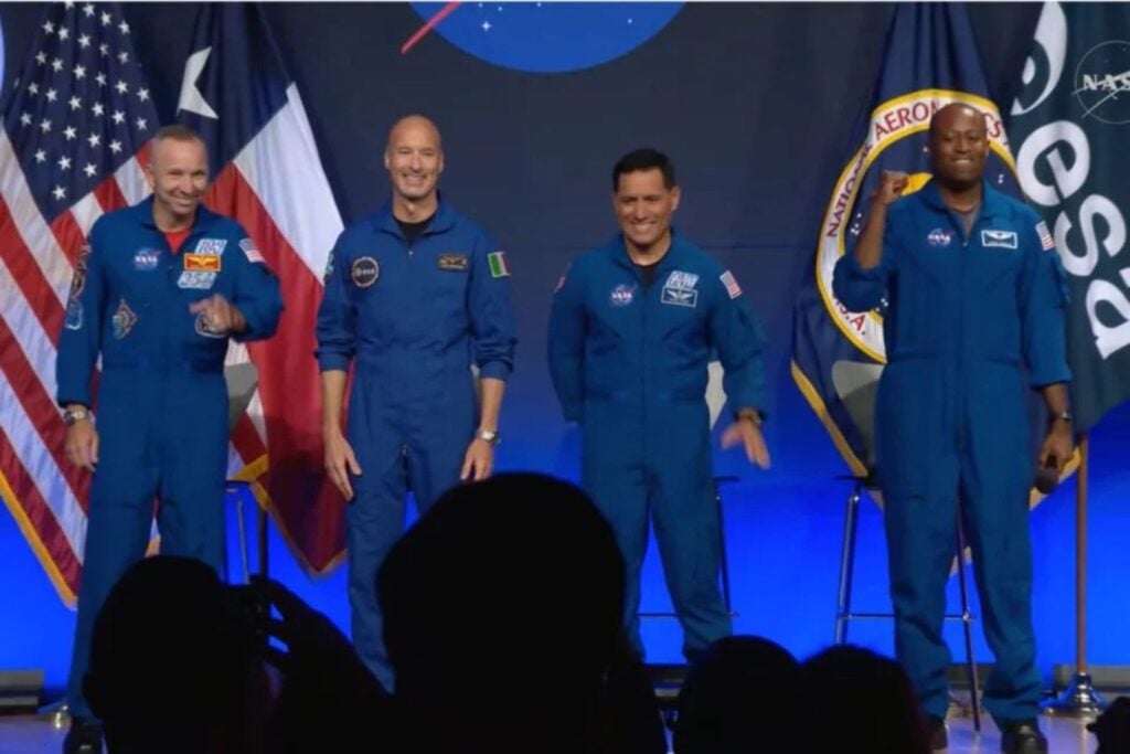 La NASA presenta a los tripulantes de la misión Artemis 3, y
