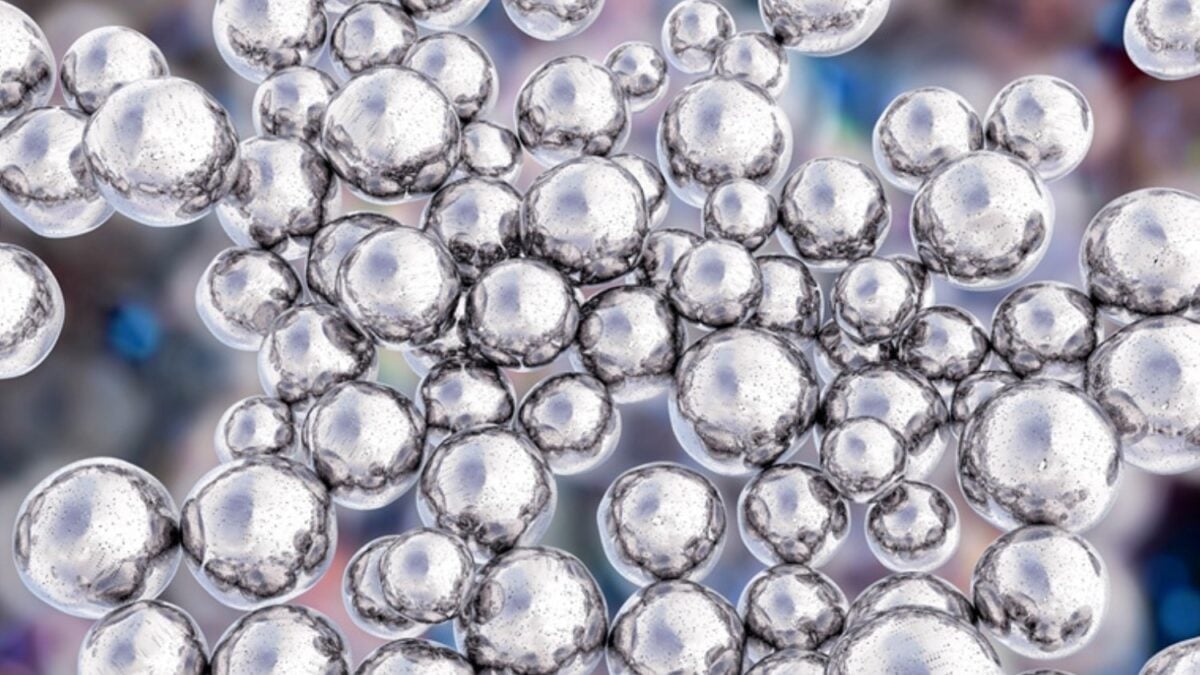 Creíamos que los sólidos solo podían ser ordenados o caóticos. Unas nanopartículas de plata acaban de revelar una fase de la materia que parece existir entre ambos estados
