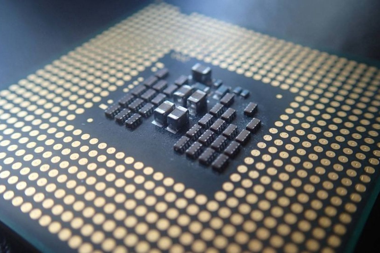 China acaba de cerrar una brecha clave para fabricar ordenadores cuánticos con tecnología de chips convencional. Su producción de silicio-28 ultrapuro apunta al material que puede hacer más estables los cúbits del futuro