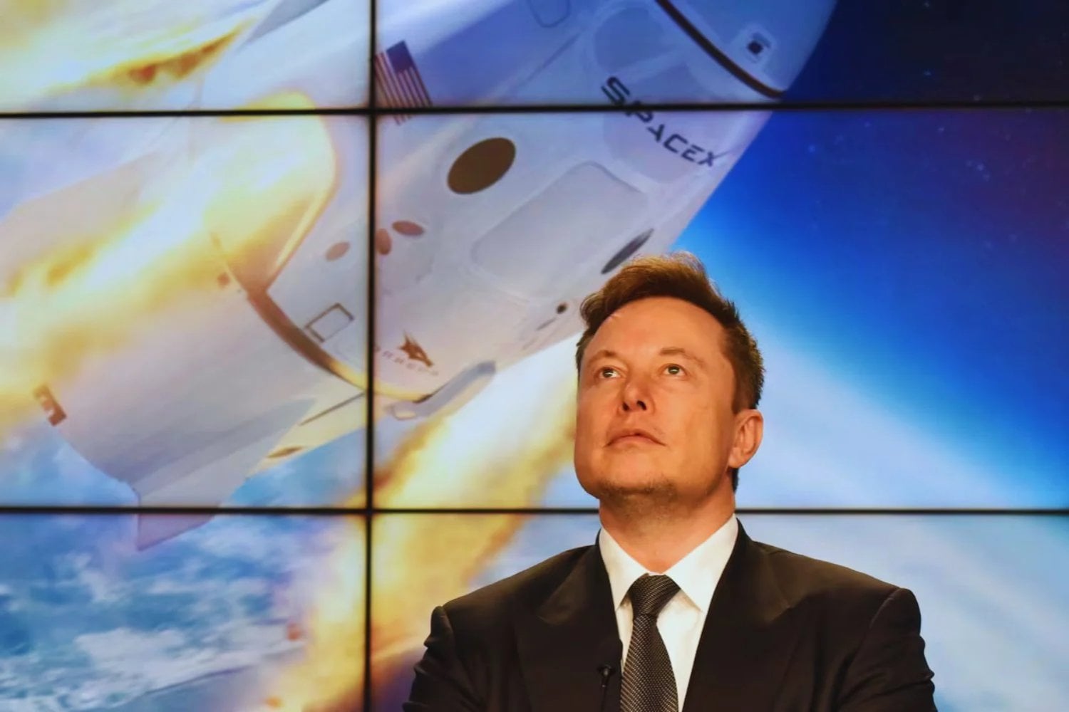 SpaceX quiere salir a Bolsa con la mayor OPI de la historia y una valoración que parece más propia de una superpotencia que de una empresa espacial. Elon Musk busca convertir cohetes, Starlink e inteligencia artificial en una compañía de US$ 1,75 billones