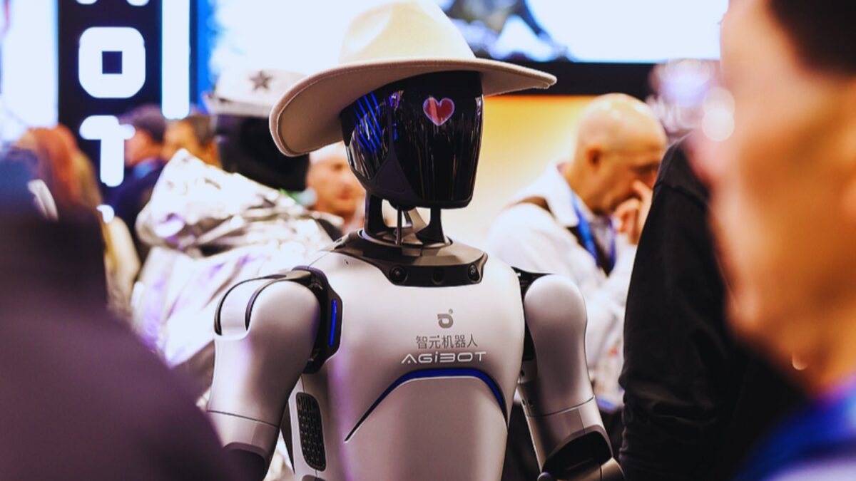 China ya fabrica el 85% de los robots humanoides del mundo y puede producirlos mucho más baratos que sus rivales. El verdadero problema es que todavía no existen suficientes trabajos útiles ni compradores dispuestos a pagar por ellos