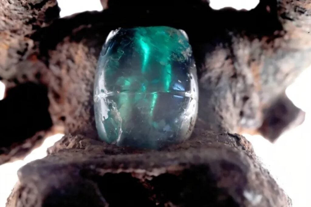Las misteriosas piedras verdes halladas en tumbas de Panamá escondían una historia mucho más grande. Su origen demuestra que América ya estaba conectada por una vasta red comercial antes de la conquista europea