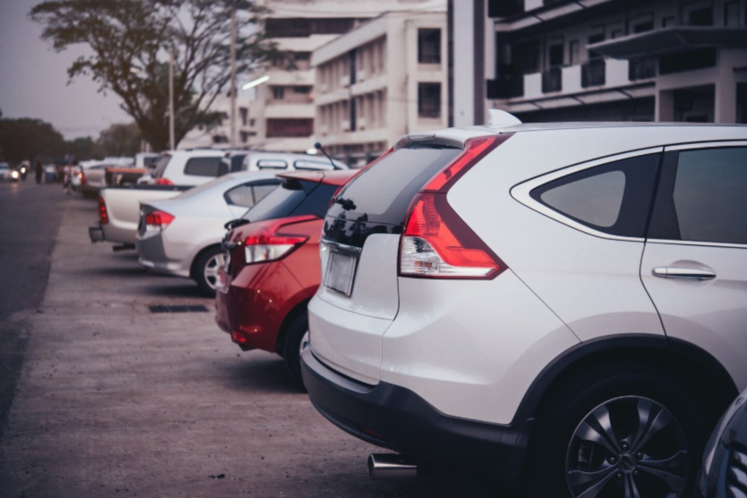 El MIT comparó coches eléctricos, híbridos y de gasolina: la respuesta sobre cuál contamina menos es más clara de lo que parece