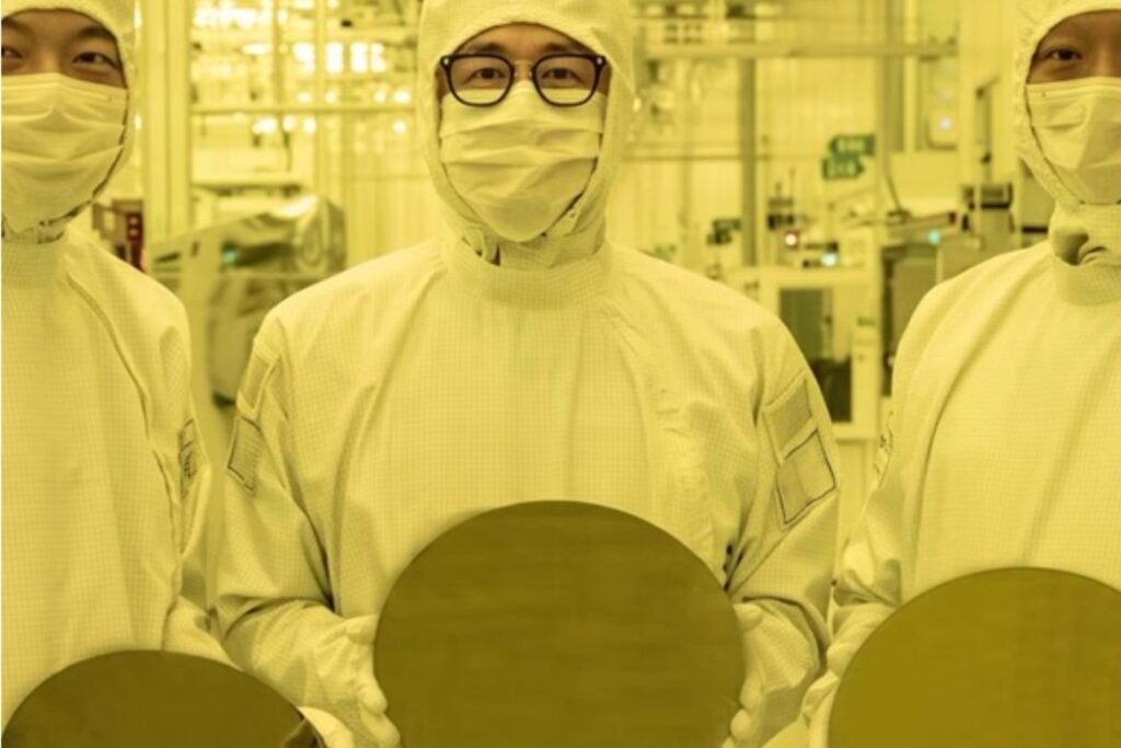 La Ley de Moore cambia de dirección: los chips ya no solo serán más pequeños, también crecerán hacia arriba