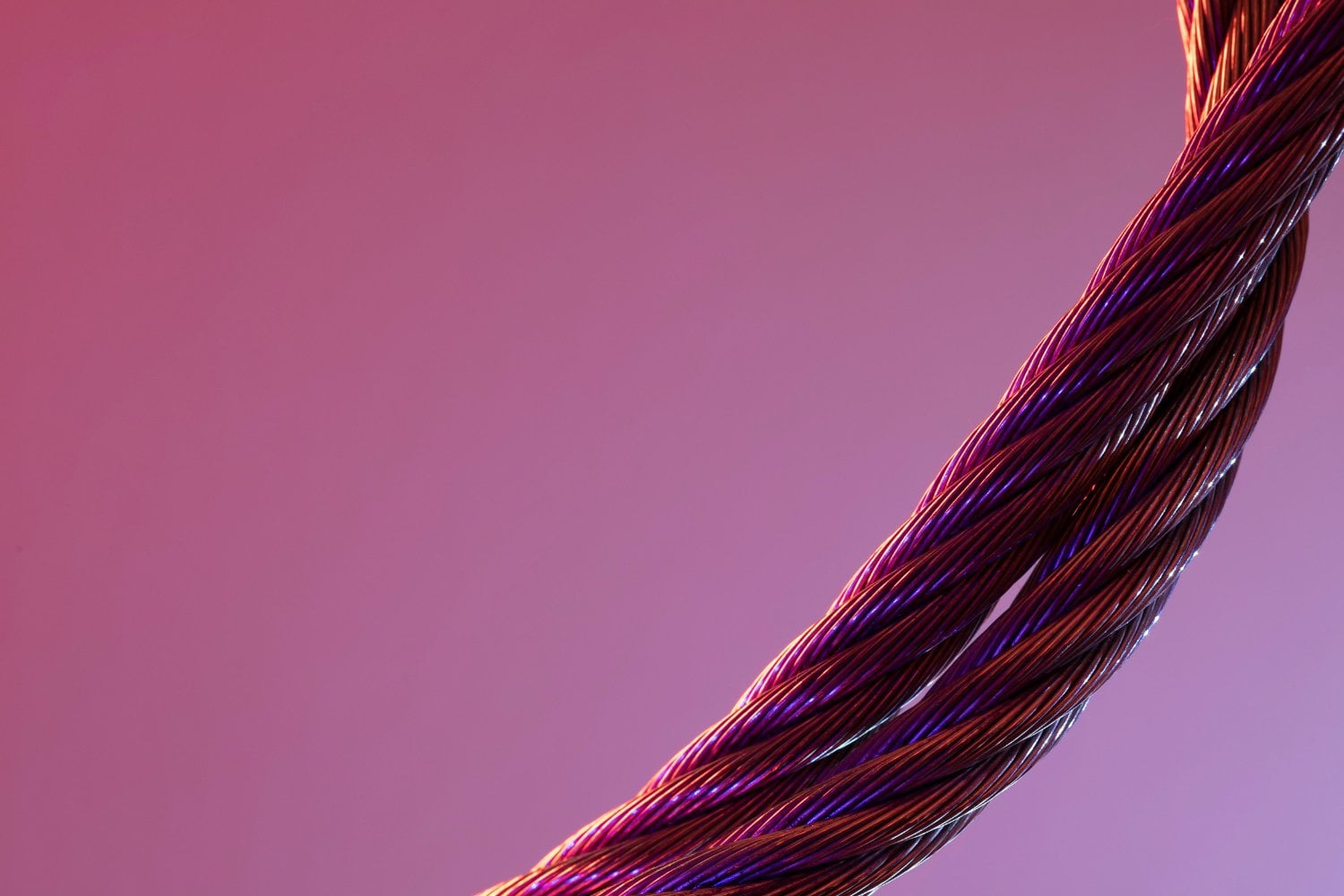 El nuevo campo de batalla de Europa está bajo el agua: los cables submarinos ya son una prioridad estratégica
