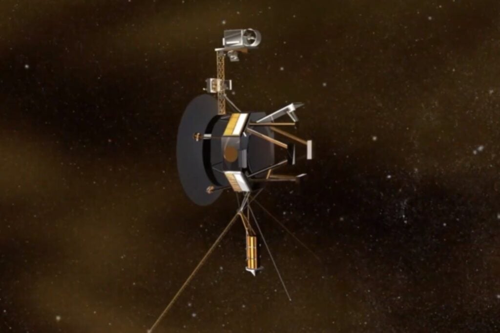 Voyager 1 está por alcanzar una distancia que ningún objeto humano logró jamás: estar a un día luz de la Tierra
