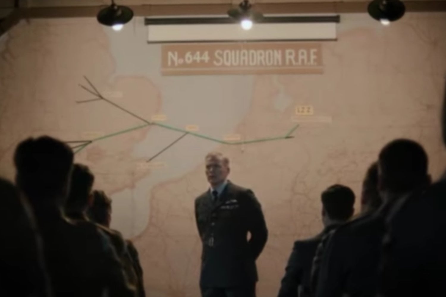 El conflicto oculto de la Segunda Guerra Mundial que revive este éxito de Netflix