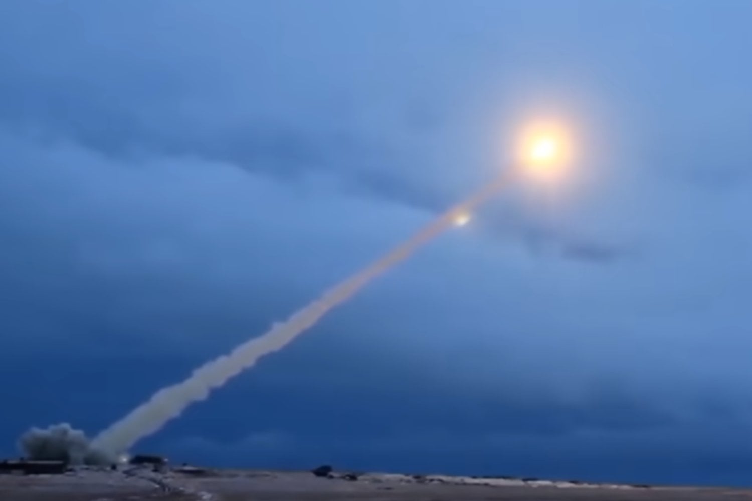 El “Chernóbil volador” de Rusia no solo llevaría una ojiva nuclear: el problema es que su propio vuelo podría contaminar el cielo