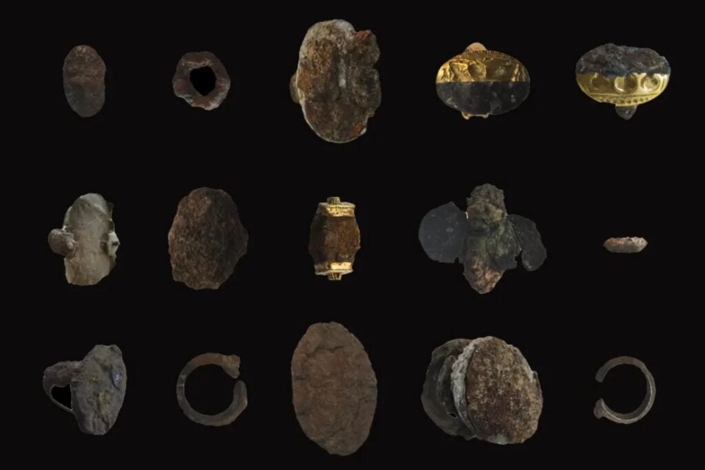 Los reyes micénicos llevaban en sus dedos fragmentos de meteoritos. Un estudio revela que el hierro caído del cielo se convirtió en símbolo de poder en la Grecia de la Edad del Bronce