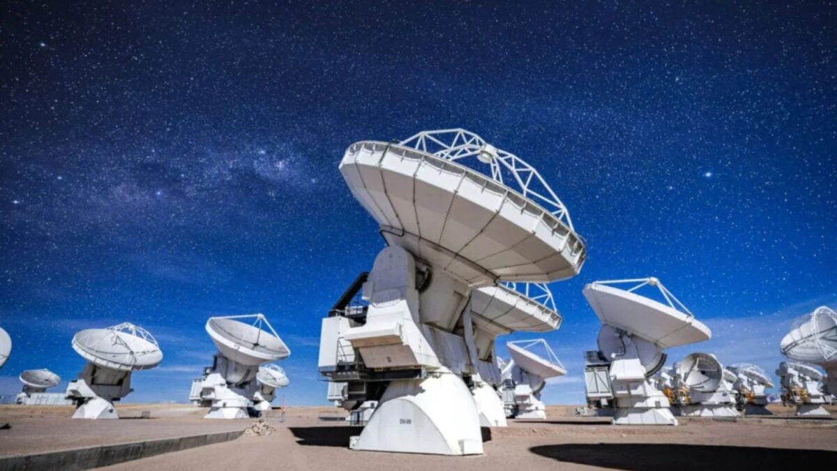 Científicos del SETI piensan que podría haber señales extraterrestres ocultas en antiguos datos de telescopios