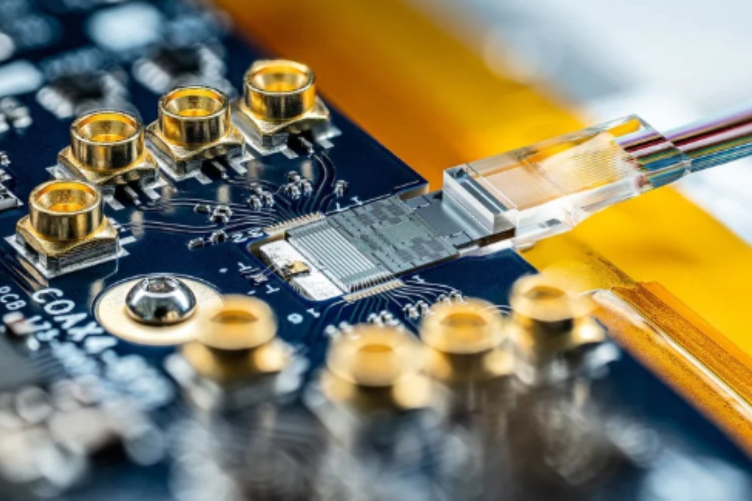 Una empresa quiere construir un ordenador cuántico con un millón de qubits usando algo que casi nunca se queda quieto: partículas de luz. Chicago ya prepara el lugar para intentarlora intentarlo