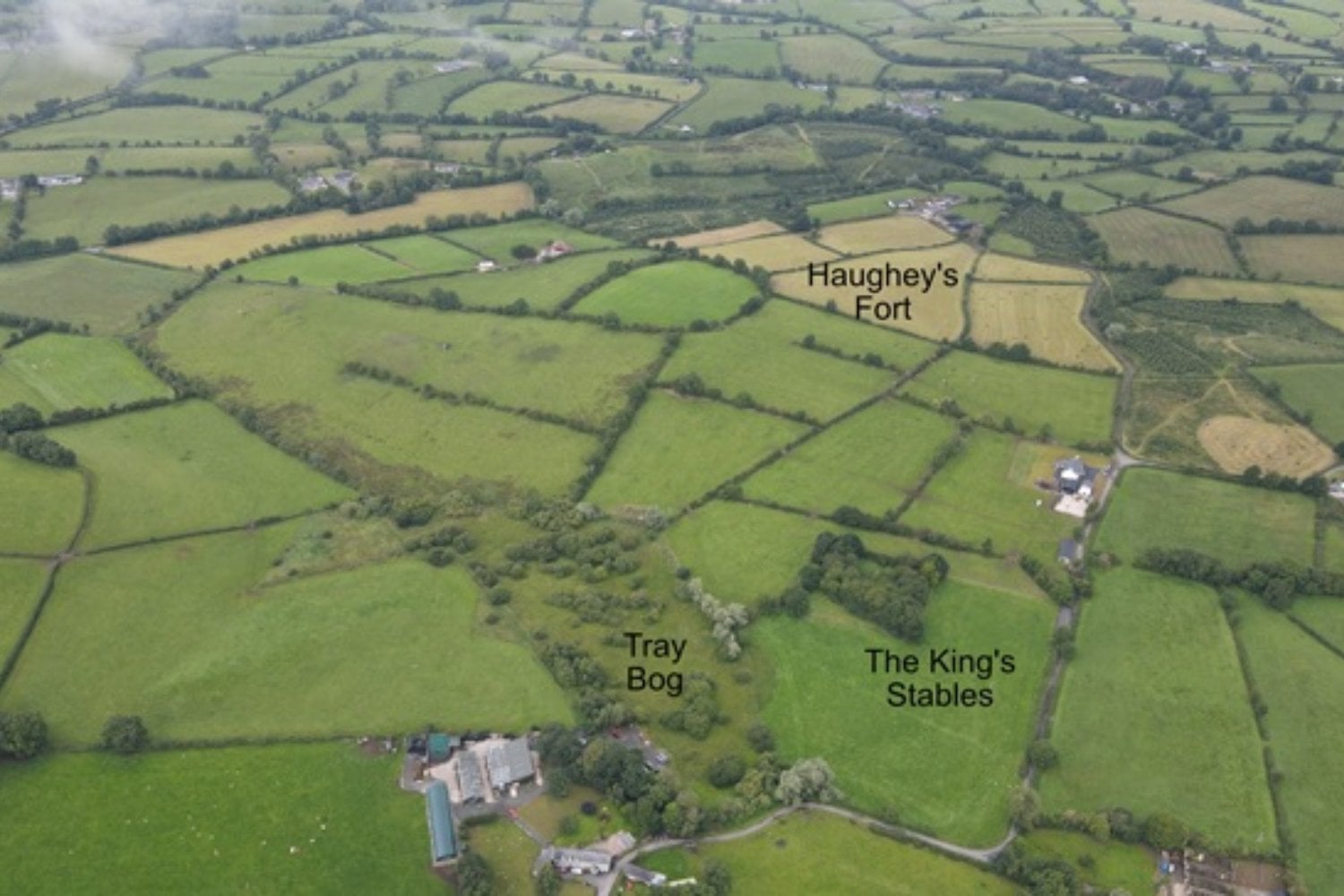 Irlanda del Norte acaba de mover varios siglos hacia atrás la historia urbana de Europa occidental. Un yacimiento de la Edad del Bronce revela un centro organizado con viviendas, talleres y rituales hace 3.000 años
