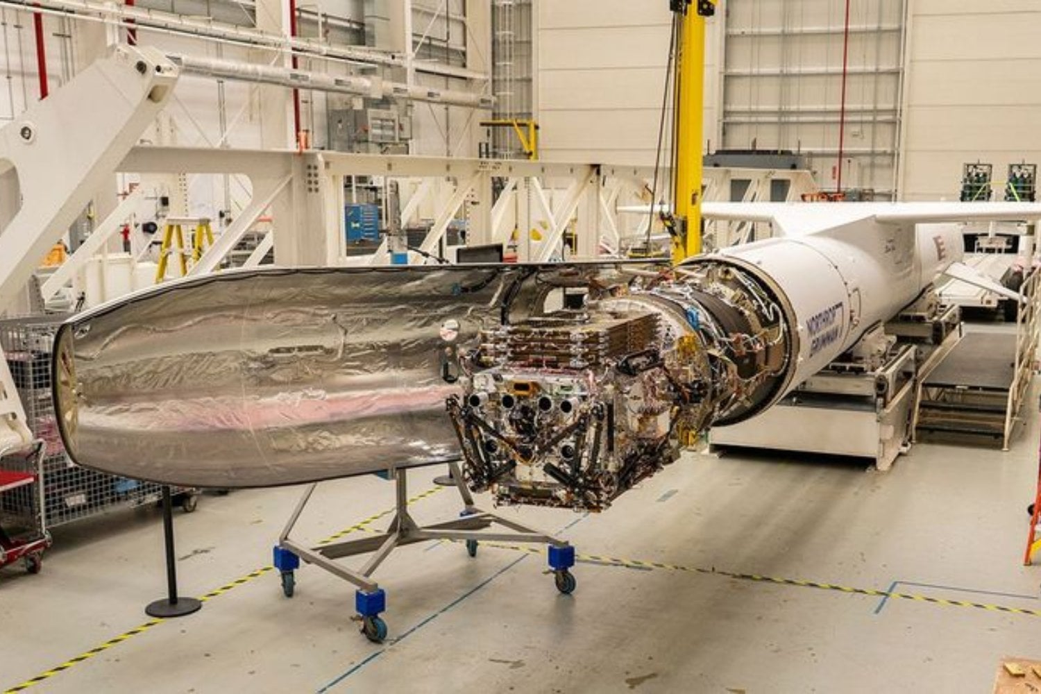 La NASA va a intentar salvar un telescopio espacial que se está cayendo hacia la Tierra más rápido de lo previsto. Un satélite robótico llamado LINK deberá sujetar a Swift y elevar su órbita antes de que sea demasiado tarde