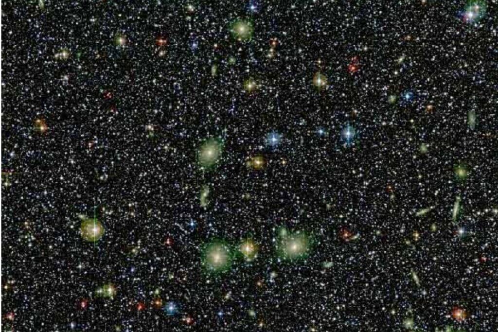 La Vía Láctea atraviesa el universo a unos 600 km/s rumbo a una región oculta tras su propio disco. Cuarenta años después, el Gran Atractor vuelve a dividir a los astrónomos sobre quién está moviendo realmente nuestra galaxia