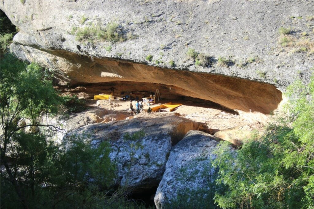 Durante 1.500 años, cazadores y primeros agricultores dejaron sus hogares en la misma cueva de Cataluña. Los arqueólogos acaban de encontrar los capítulos que faltaban para entender cómo cambió nuestra forma de vivir