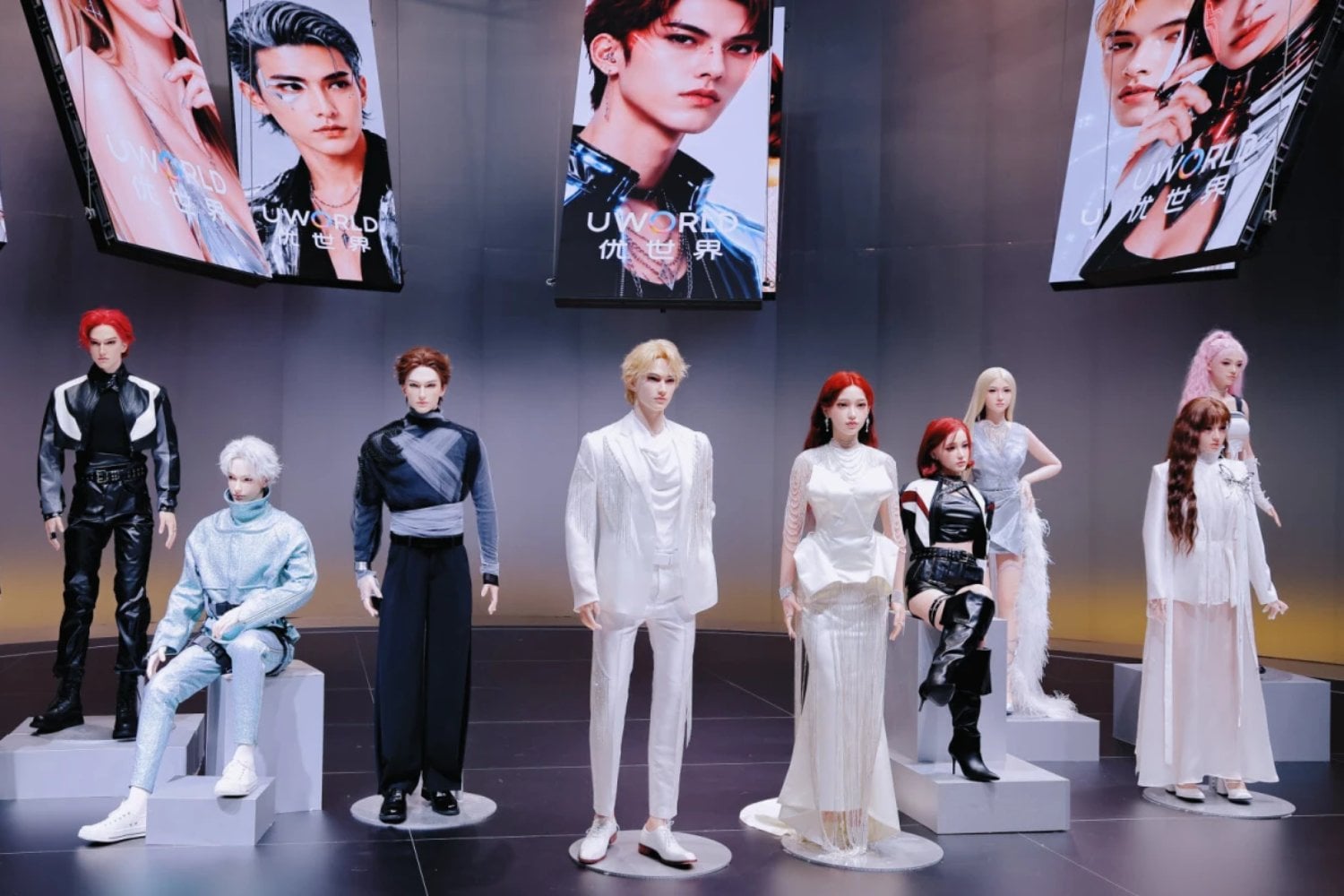 Los robots que parecían reservados a la ciencia ficción ya tienen precio... y cuestan tanto como una casa. El UWORLD U1 tiene piel de silicona, memoria emocional y versiones que rozan los 160.000 dólares