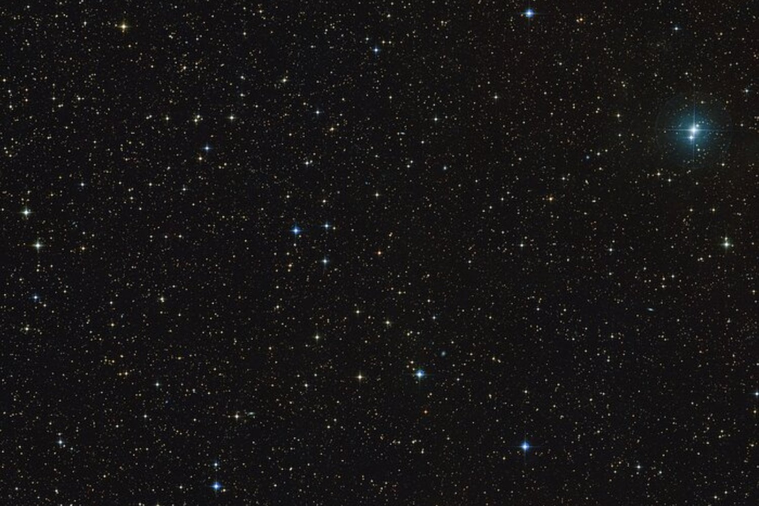 Una estrella, una enana marrón y un mundo casi tan masivo como Júpiter forman uno de los sistemas más extraños de la Vía Láctea. Los astrónomos ni siquiera saben si llamarlo planeta, luna o algo nuevo