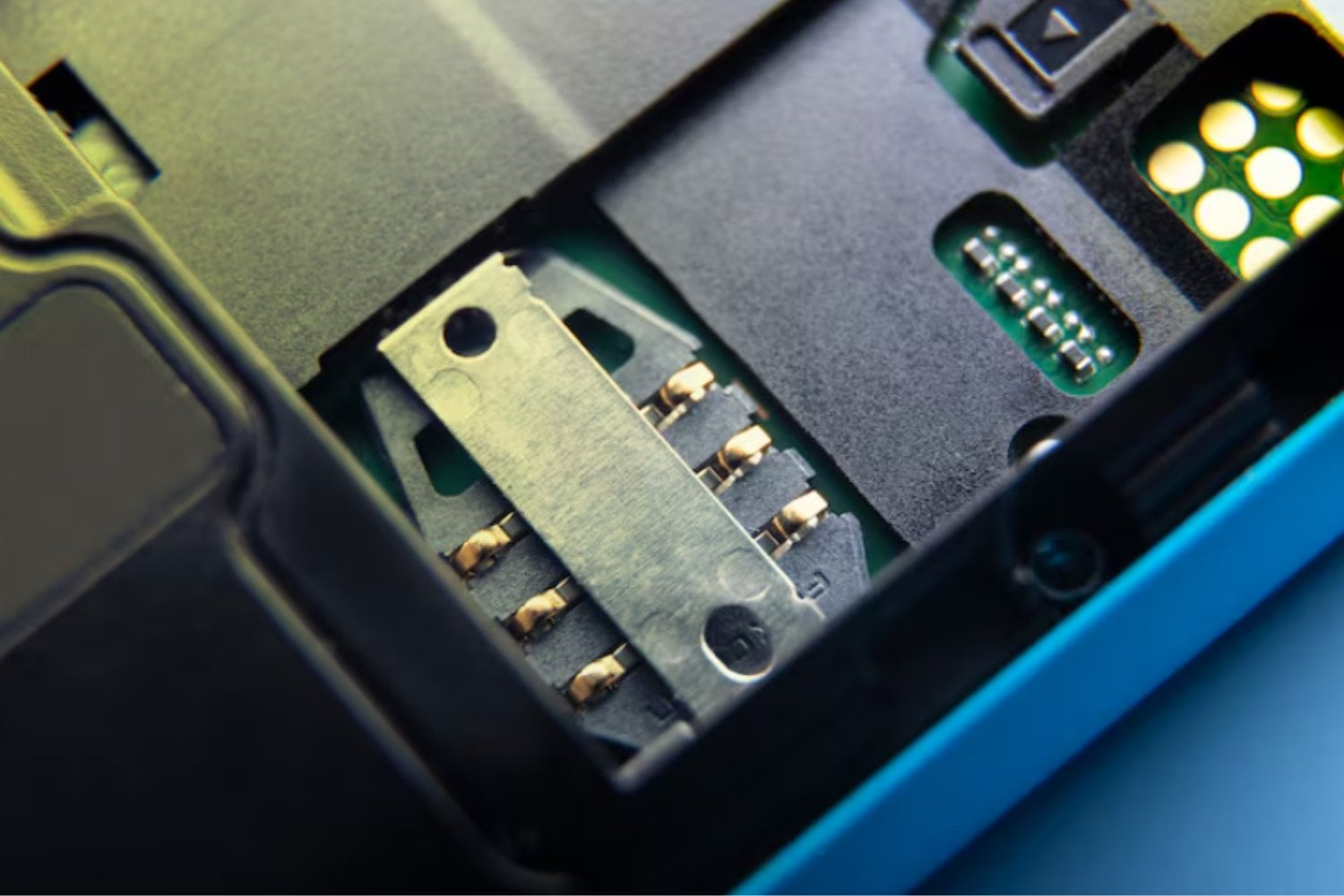Apple quiere evitar que la IA encarezca sus próximos iPhone: la solución podría estar en China
