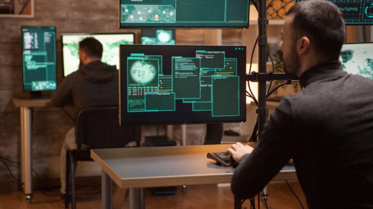 Los atacantes vinculados a Rusia encontraron un nuevo escondite: routers vulnerables repartidos por todo el mundo