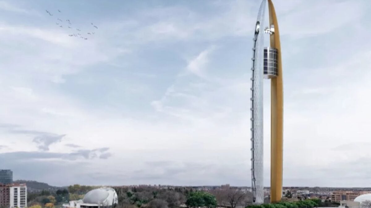 La nueva vida del Parque de Atracciones de Madrid empieza con una condición: proteger su viejo tiovivo