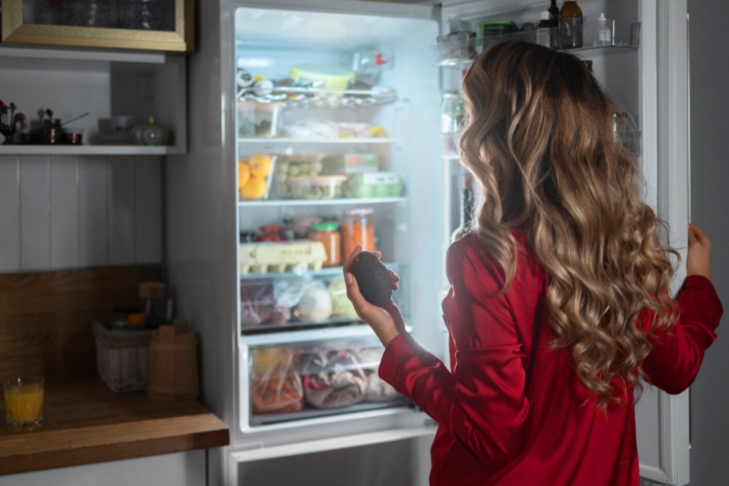 Guardar todo donde entra es un error: así deberías ordenar el refrigerador para conservar mejor)